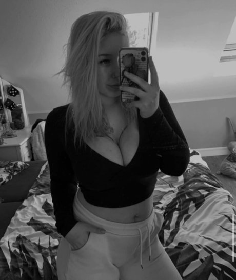 young ebony onlyfans top gallery