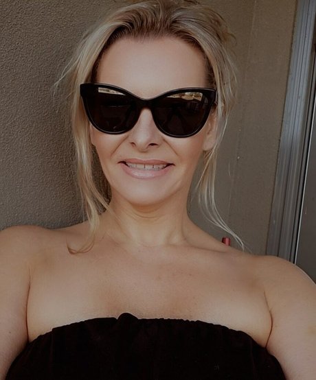 Goddess Kathena high quality actress pics