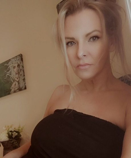 Goddess Kathena nudes pornstar pictures