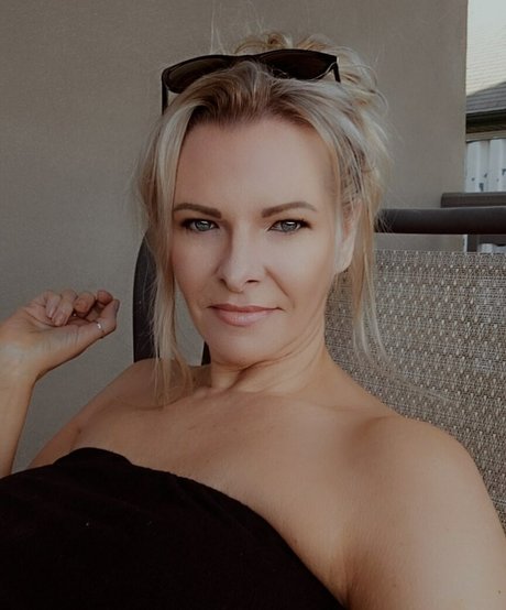 Goddess Kathena art model pics