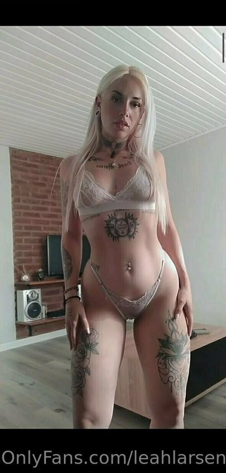 leahlarsen pornstar nice image