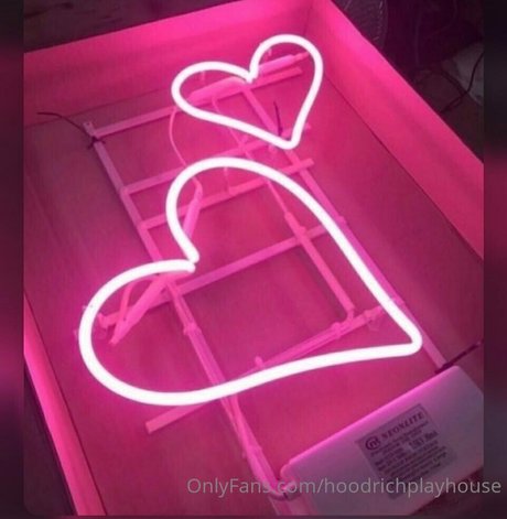 hoodrichplayhouse porn model photos