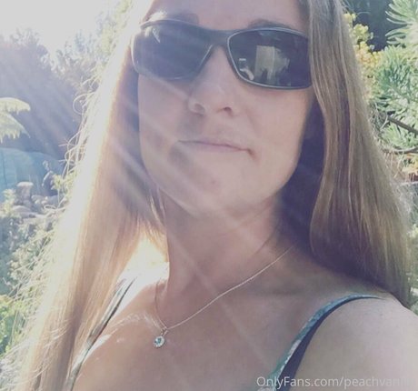 shemale fucks girl onlyfans art porn img