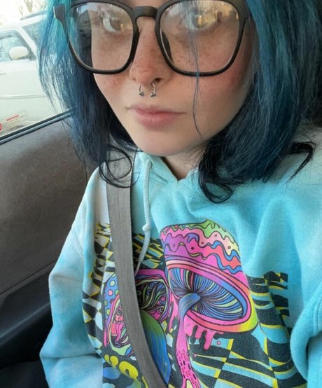 Littlemadds26 nice model image