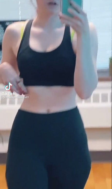 Howdyhowdyyall1 model adult photos