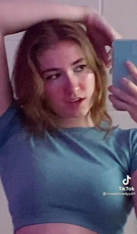 Howdyhowdyyall1 model hot pictures