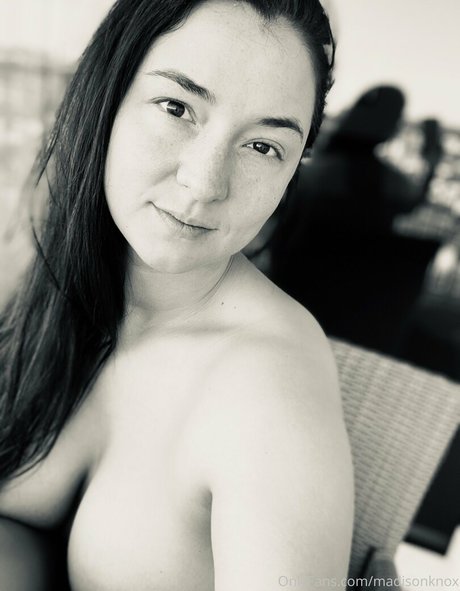 madisonknox model beautiful pic