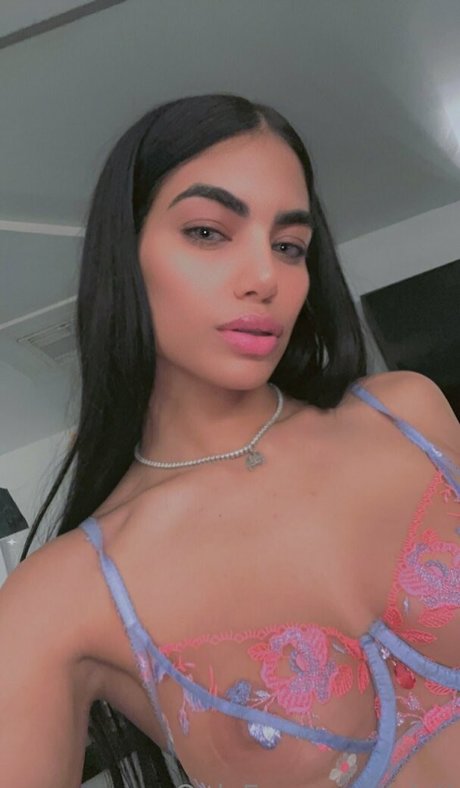 vioti pretty pornstar galleries