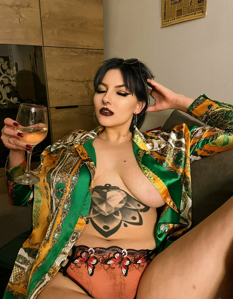 ms mecha nude star galleries