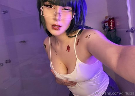 glrluiza sexy star pics