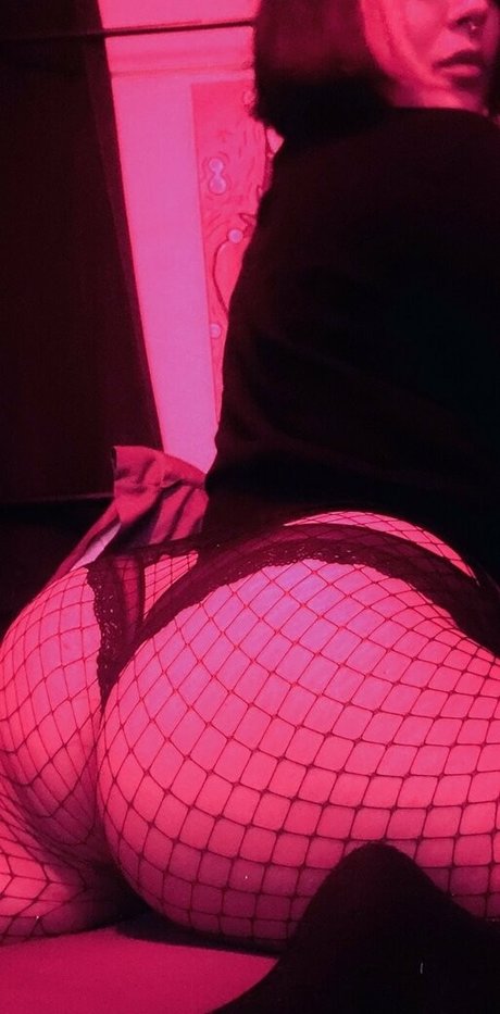 witchhunny hot model galleries