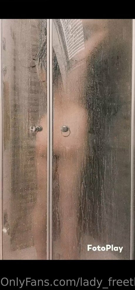 lady freetheboobs erotic model photo