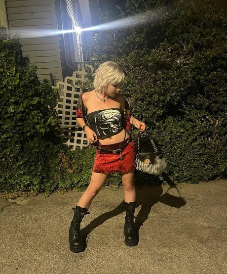 Paris Sun actress picture