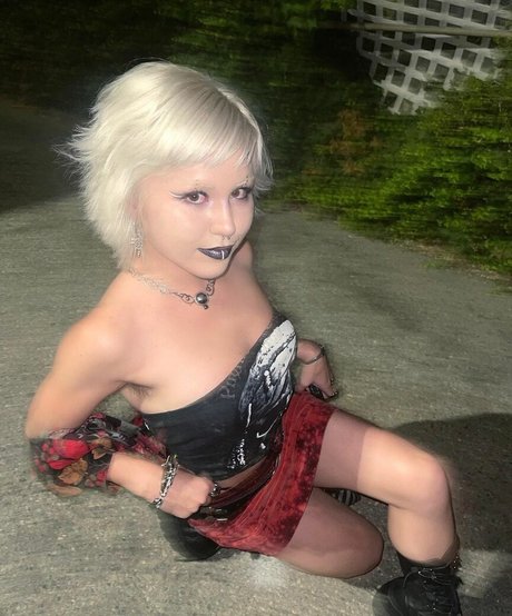 Paris Sun model porn images