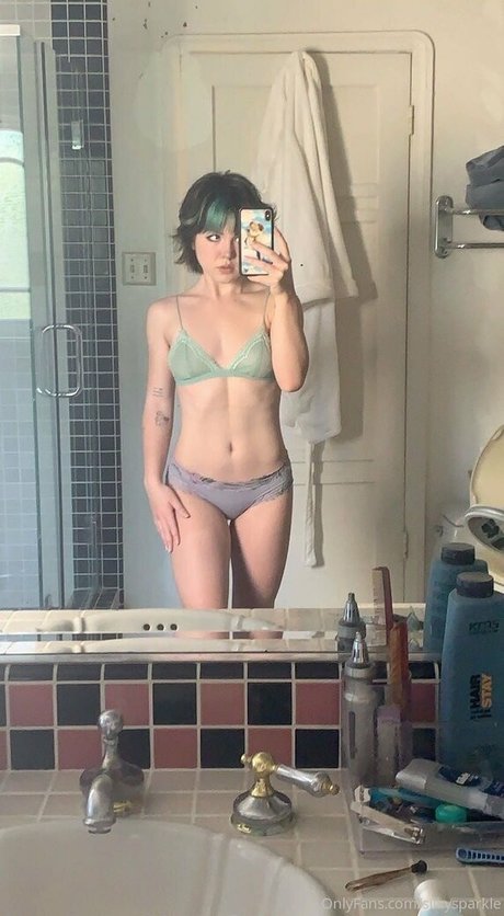 Paris Sun model exclusive image