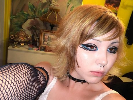 Paris Sun star hot pictures