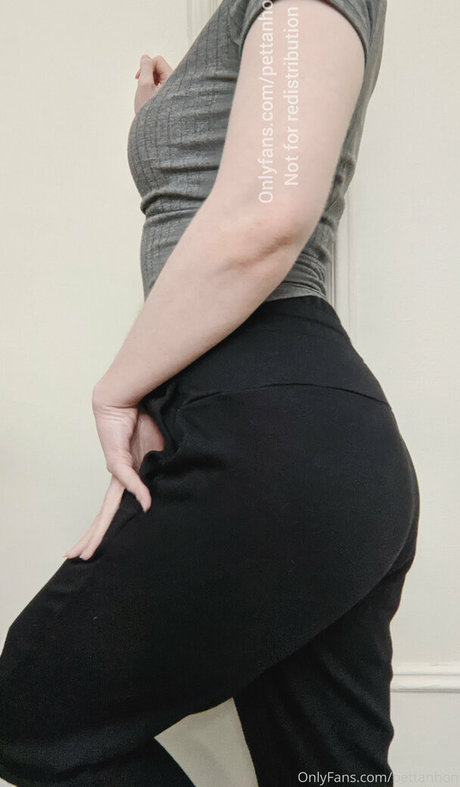 pettanhon high quality actress photos