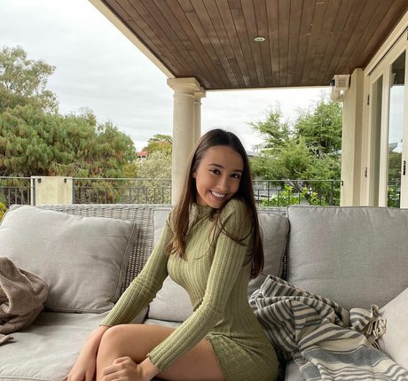 famous onlyfans xxx pic