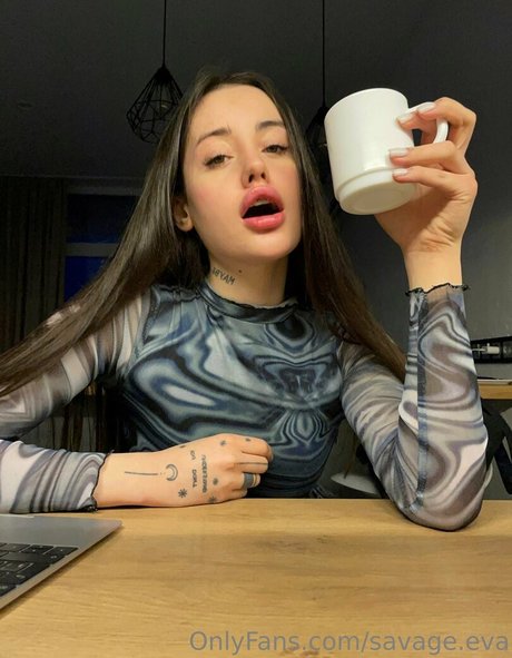 savage eva top star image