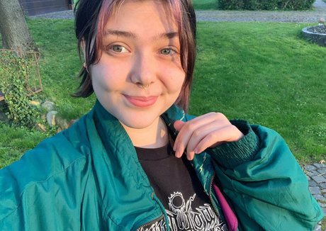 hairy asian onlyfans adult images