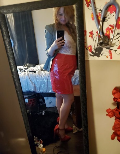 temptressqueen1 model pornographic images