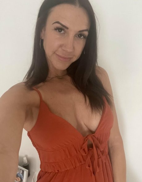 SexiestGilf pornstar naked image