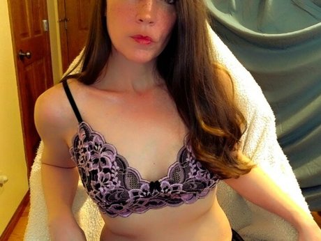 Molly Nova star xxx galleries