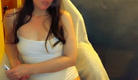 Molly Nova sexy star galleries