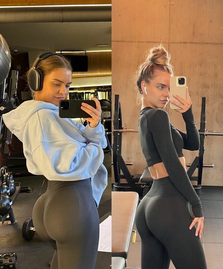 Sophie Van Oostenbrugge model hot pics