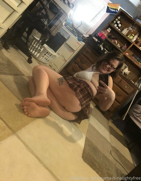 mama is naughtyfree Photo Gallery