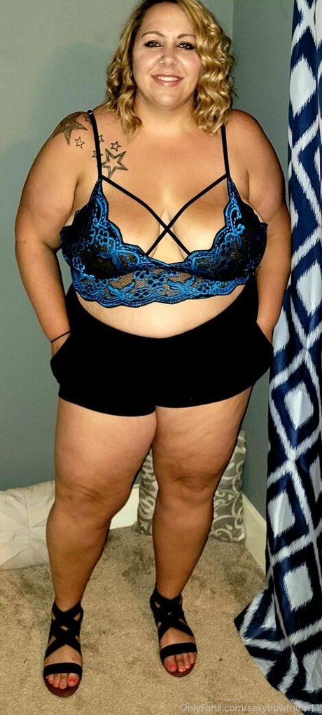 sexybbwmom11 naked model image