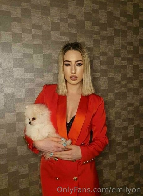 emilyon best star photo