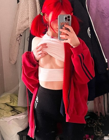 Flaffyx model nude photo