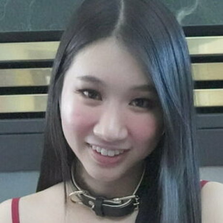 Alizezaide nude star photo