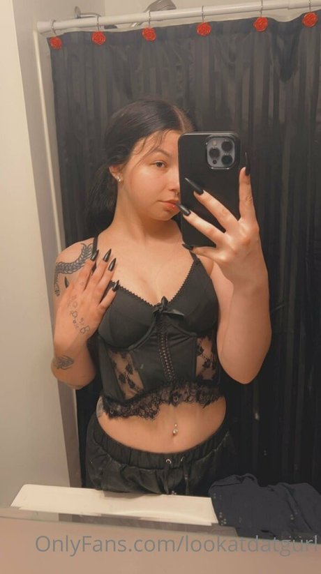 lookatdatgurl adult star picture