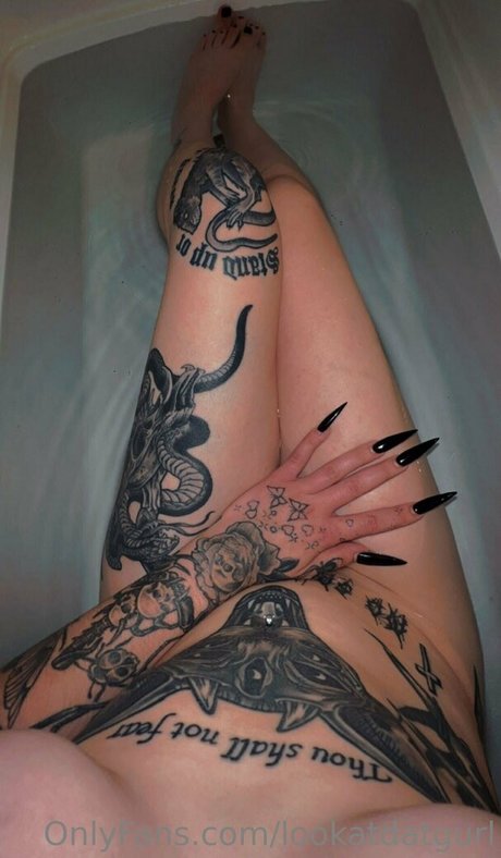 lookatdatgurl sex model picture