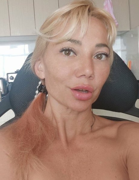 Mommy Di porn actress archive