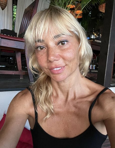 Mommy Di pretty model img