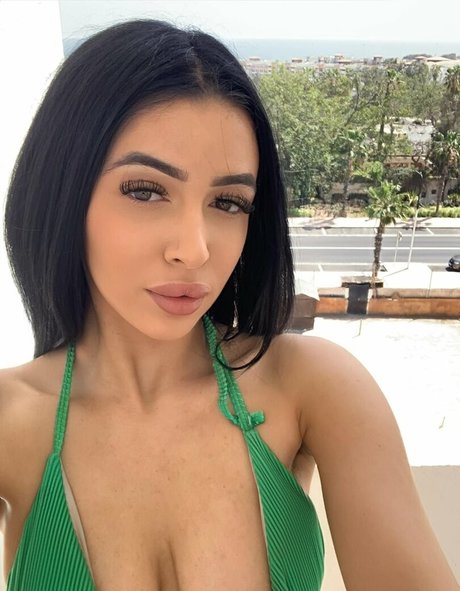 nidakhan hd pornstar images