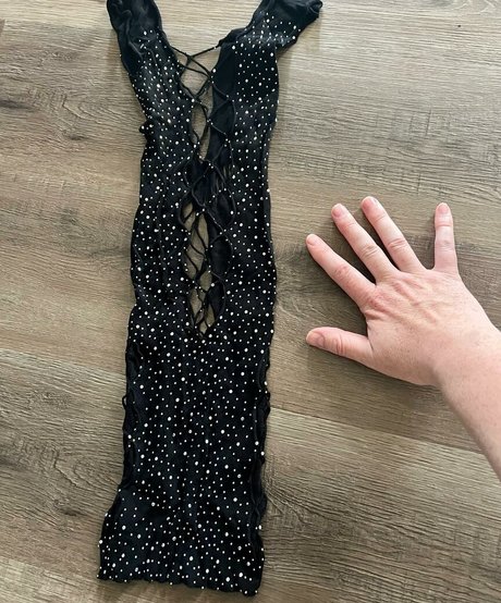 DarkerEris model adult picture