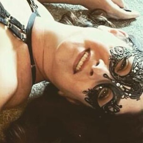 DarkerEris model hot img