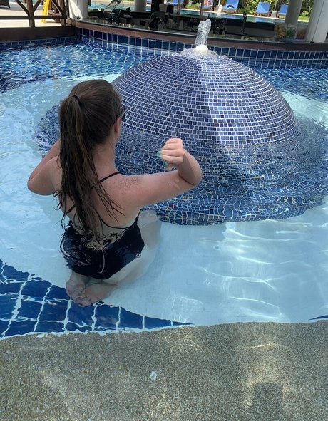 faithcfree nude actress photos