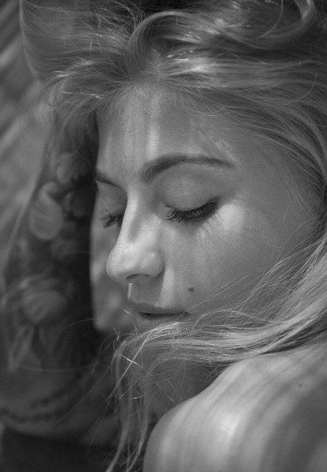 thiskindasnow star sex image