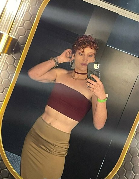 waitress onlyfans perfect photos