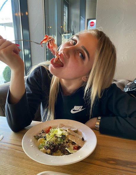 yourdarcy best actress pic