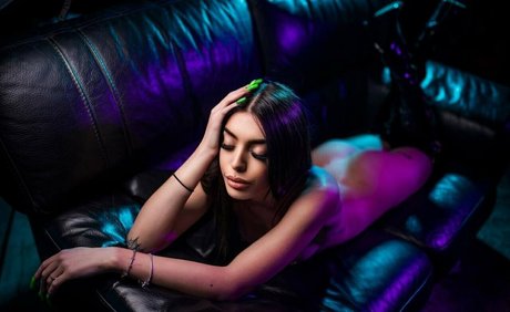 la crocioni nudes star images