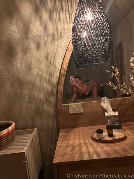 therealjuicy2 high quality model image