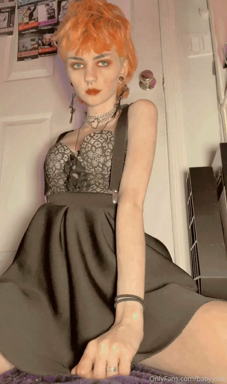 Babyyzee pornstar perfect photo