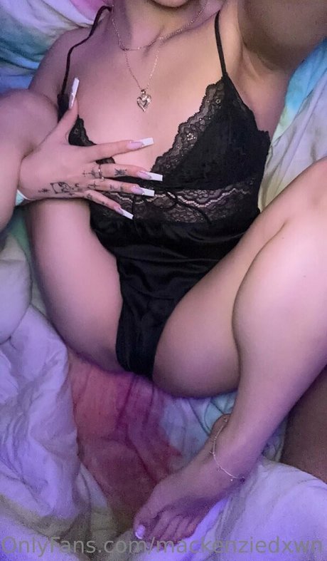 mackenziedxwn perfect model picture