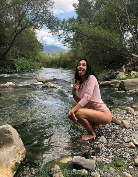 gretatwenty perfect model archive